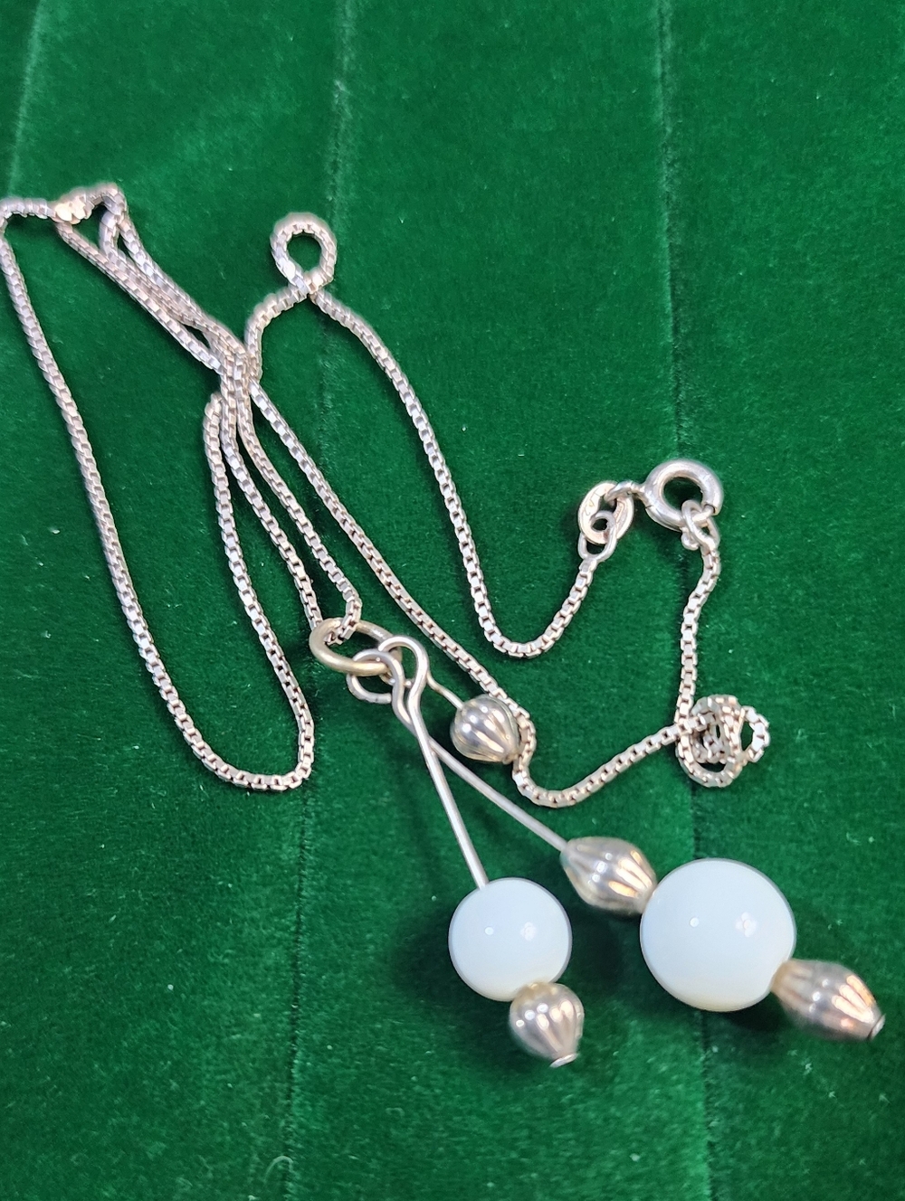 Vintage 80s Sterling Silver White Bead Pendant Lariat  Necklace - Picture 3 of 9